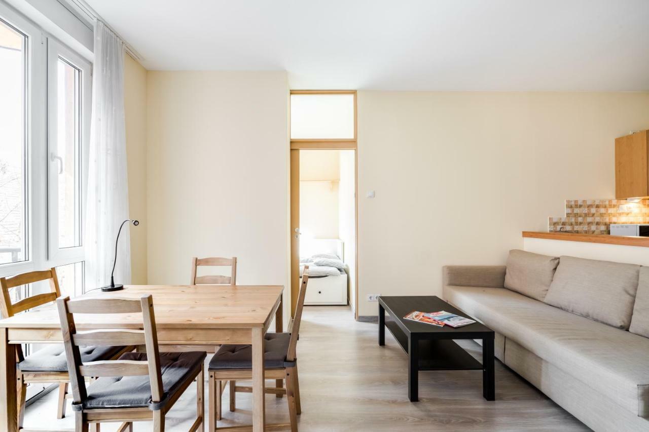 Bpr Vivid Downtown Vibe With Balcony Apartman Budapest Kültér fotó